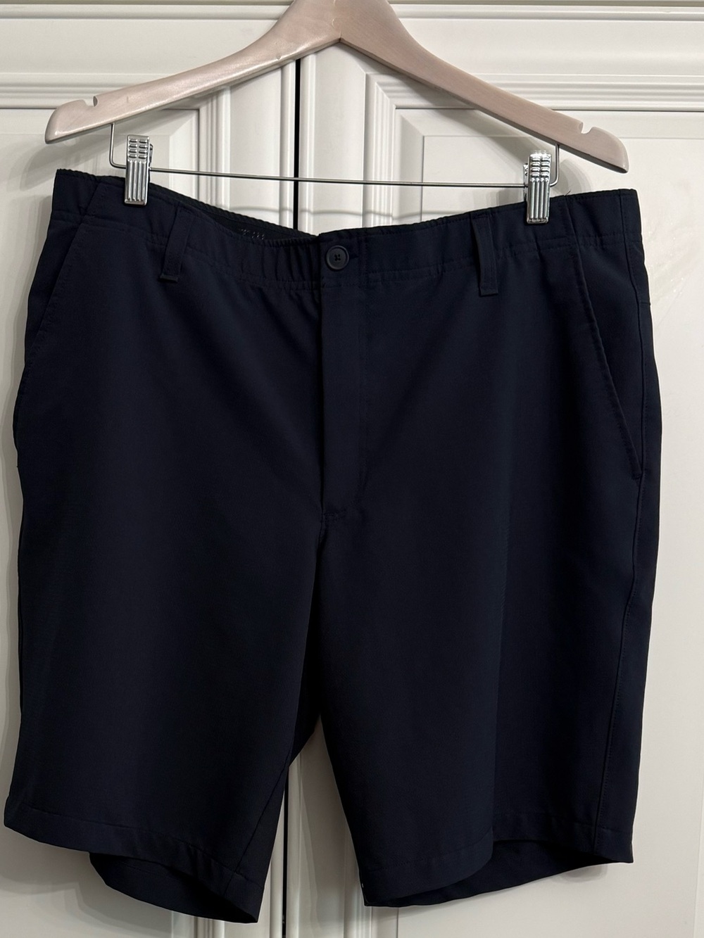 Tilley Men's Size 38 Lightweight Athletic Stretch Shorts in Navy Golf Tennis